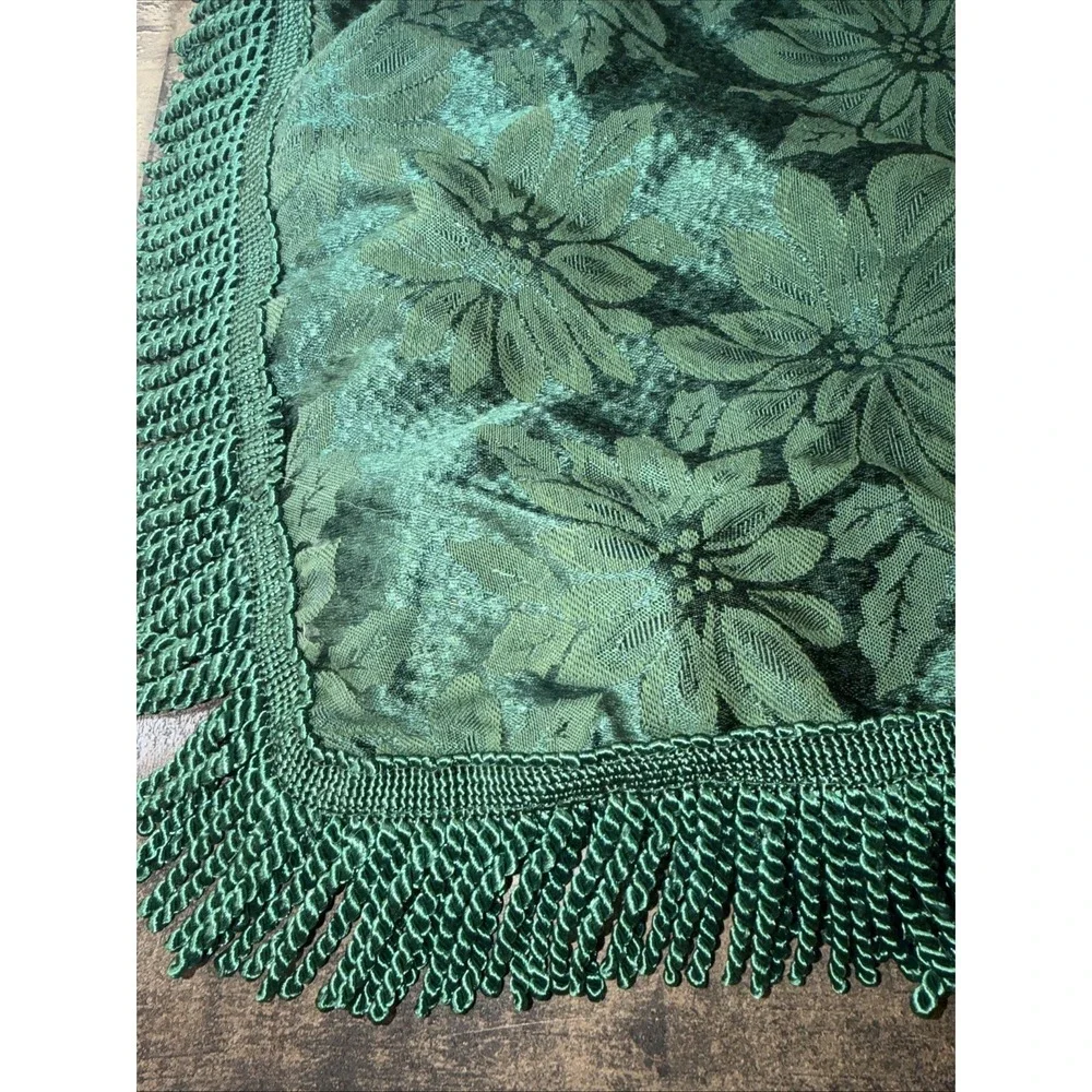 Sam Hedaya Christmas Tablecloth 60x104 Oblong Emerald Green Fringe Vintage 2007